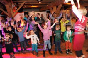 Kinder tanzen